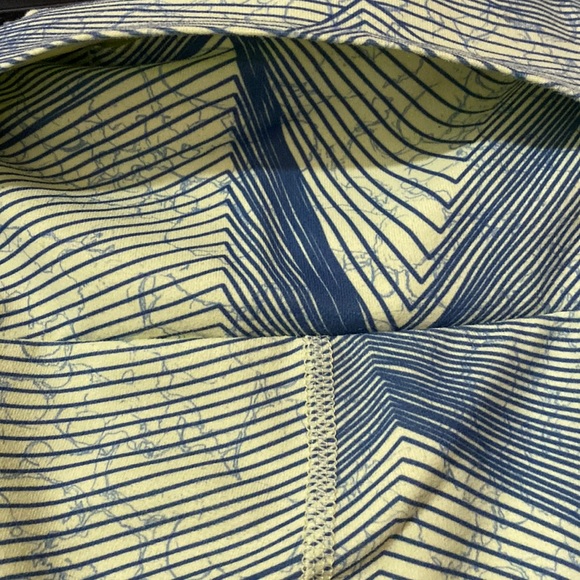 Workout Leggings - Picture 8 of 9